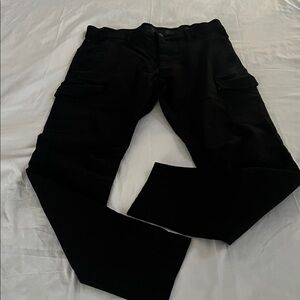 Men's Classic Black Cargo Pants stretch.